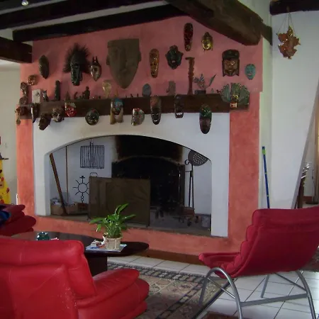 Grande Maison Atypique Le Burgaud